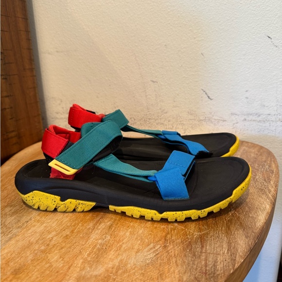 Teva Hurricanes - Picture 3 of 5